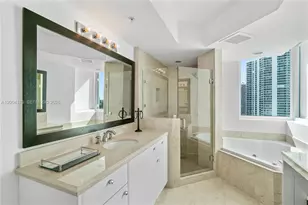 19400 Turnberry Way, Aventura, FL 33180 - Photo 20
