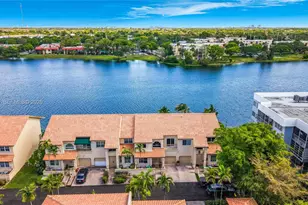 781 NE 195th St, Miami, FL 33179 - Photo 1