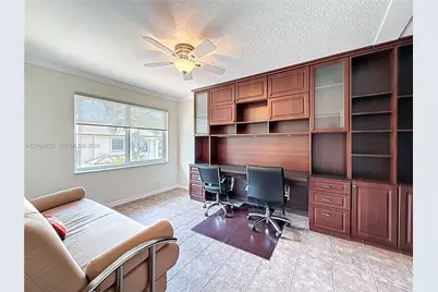 781 NE 195th St, Miami, FL 33179 - Photo 32
