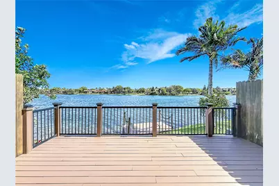 781 NE 195th St, Miami, FL 33179 - Photo 2