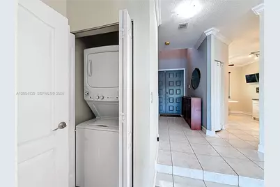 781 NE 195th St, Miami, FL 33179 - Photo 26