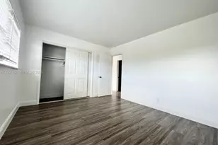 749 SE 15th St, Fort Lauderdale, FL 33316 - Photo 8