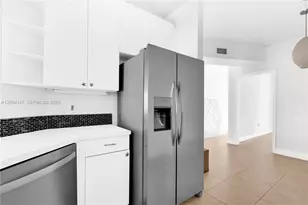 10730 NW 66th St, Doral, FL 33178 - Photo 14