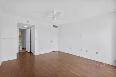 8775 Park Blvd #406, Miami, FL 33172 - Photo 12