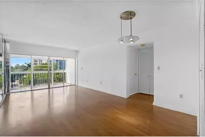 8775 Park Blvd #406, Miami, FL 33172 - Photo 6