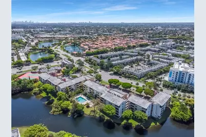 8775 Park Blvd #406, Miami, FL 33172 - Photo 22