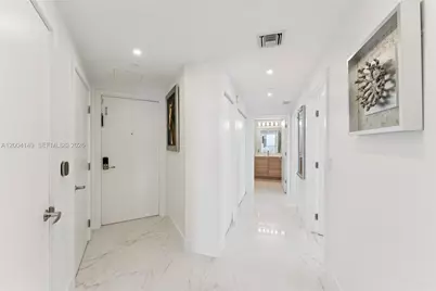 16385 Biscayne Blvd #3001, North Miami Beach, FL 33160 - Photo 22