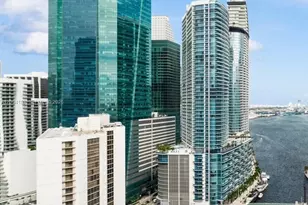 31 SE 5th St, Miami, FL 33131 - Photo 8