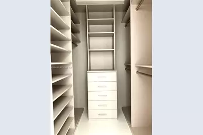 851 NE 1st Ave #2110, Miami, FL 33132 - Photo 8