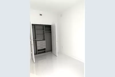 851 NE 1st Ave #2110, Miami, FL 33132 - Photo 10