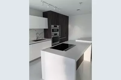 851 NE 1st Ave #2110, Miami, FL 33132 - Photo 2