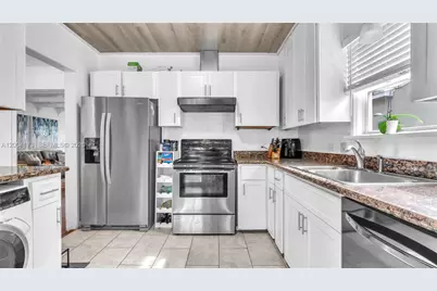 1313 NE 3rd St, Fort Lauderdale, FL 33301 - Photo 14