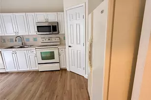 1947 SE 23rd Rd, Homestead, FL 33035 - Photo 10