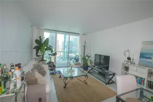 55 SE 6th St, Miami, FL 33131 - Photo 6