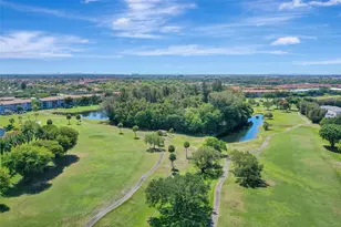 701 SW 128th Ave, Pembroke Pines, FL 33027 - Photo 16