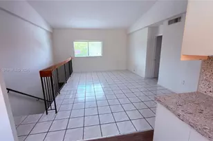 6370 W 27th Ct, Hialeah, FL 33016 - Photo 12