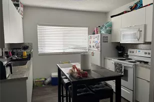 6370 W 27th Ct, Hialeah, FL 33016 - Photo 16