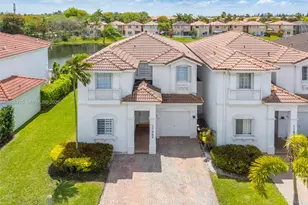 11462 NW 69th Terrace, Doral, FL 33178 - Photo 4