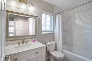 1524 Canary Island Dr, Weston, FL 33327 - Photo 14