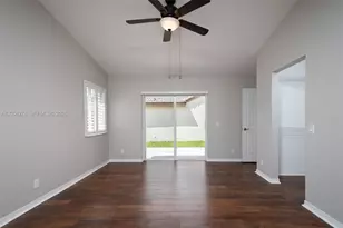 1524 Canary Island Dr, Weston, FL 33327 - Photo 10