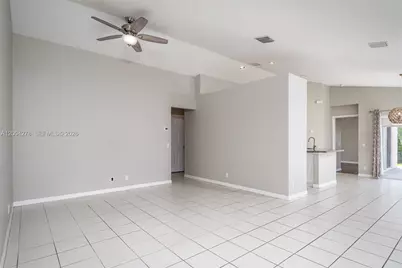 1524 Canary Island Dr, Weston, FL 33327 - Photo 6