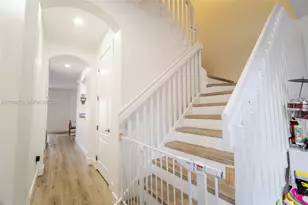 4414 Morgan Ln, Davie, FL 33328 - Photo 18