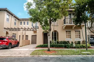 4414 Morgan Ln, Davie, FL 33328 - Photo 2