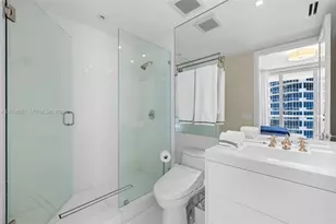 50 South Pointe Dr, Miami Beach, FL 33139 - Photo 32