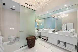 50 South Pointe Dr, Miami Beach, FL 33139 - Photo 28