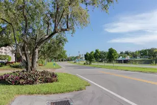 3250 N Palm Aire Dr, Pompano Beach, FL 33069 - Photo 22