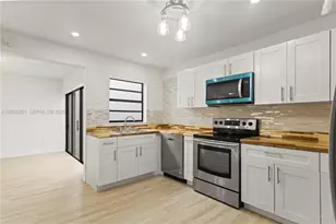 6745 NW 169th St, Hialeah, FL 33015 - Photo 4