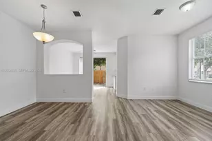 1442 SE 26th Ave, Homestead, FL 33035 - Photo 6