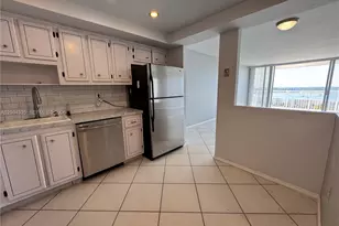 18041 Biscayne Blvd, Aventura, FL 33160 - Photo 2