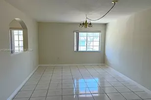 8412 NW 103rd St, Hialeah Gardens, FL 33016 - Photo 4