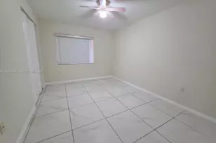 8412 NW 103rd St, Hialeah Gardens, FL 33016 - Photo 18