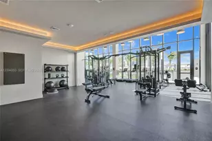 580 72nd St, Miami Beach, FL 33141 - Photo 16