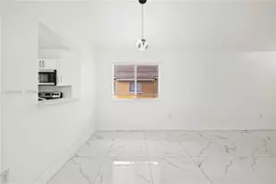 631 NW 79th Terrace, Pembroke Pines, FL 33024 - Photo 6