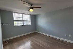 3600 NE 170th St, North Miami Beach, FL 33160 - Photo 6