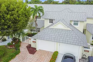 9929 NW 49th Terrace, Doral, FL 33178 - Photo 18
