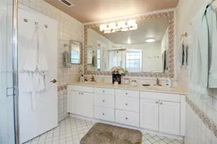 9929 NW 49th Terrace, Doral, FL 33178 - Photo 46