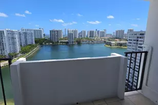 2750 NE 183rd St, Aventura, FL 33160 - Photo 16