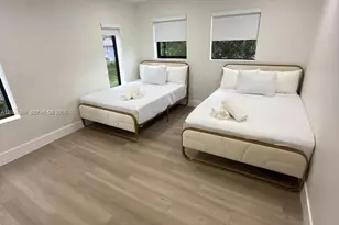 905 SW 13th Ct, Miami, FL 33135 - Photo 12