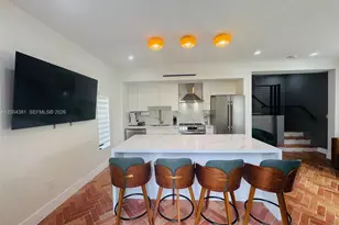 905 SW 13th Ct, Miami, FL 33135 - Photo 2
