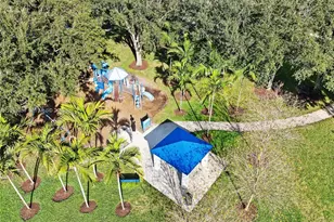 765 Bayside Ln, Weston, FL 33326 - Photo 46