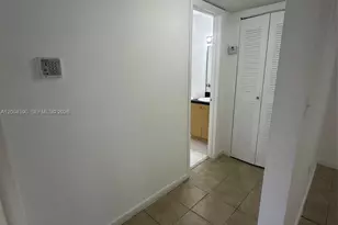 7220 NW 179th St, Hialeah, FL 33015 - Photo 4