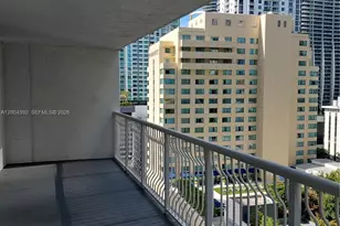 1200 N Brickell Bay Dr, Miami, FL 33131 - Photo 10