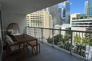 1200 N Brickell Bay Dr, Miami, FL 33131 - Photo 6