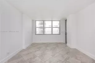 6039 Collins Ave, Miami Beach, FL 33140 - Photo 14