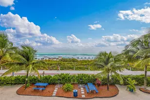 6039 Collins Ave, Miami Beach, FL 33140 - Photo 30