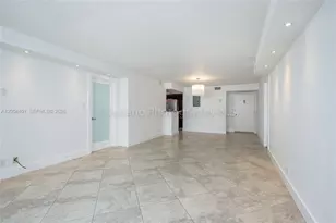6039 Collins Ave, Miami Beach, FL 33140 - Photo 12